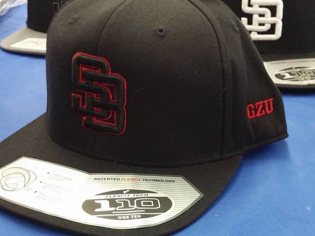 broderie flexfit snapback chalamode drummondville