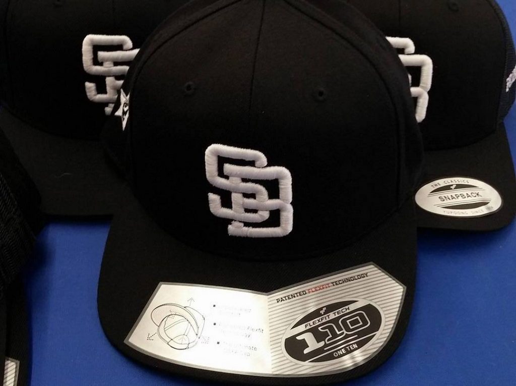 broderie flexfit snapback chalamode drummondville